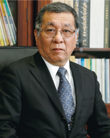 校長 岡本勝実 写真